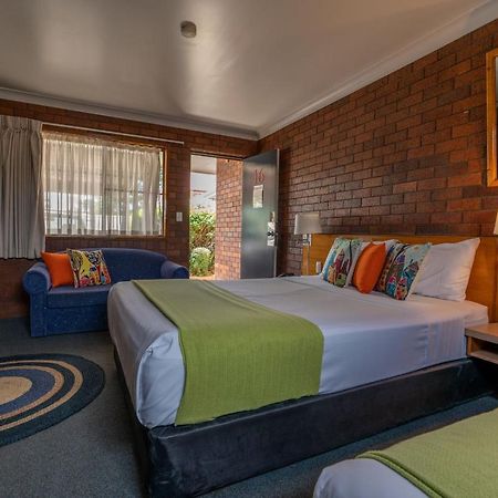 Country Pathfinder Motor Inn Dalby Exterior foto